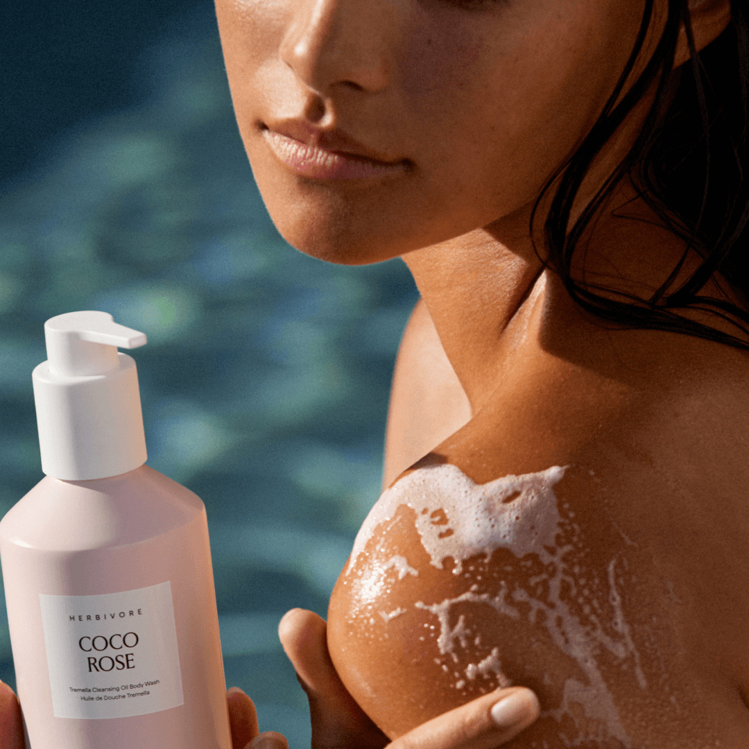 Cocorose_BodyWash_1x1_SensorialRow_4_96b30ba7-7736-48a4-a0a9-b6c0674b5c6a.png